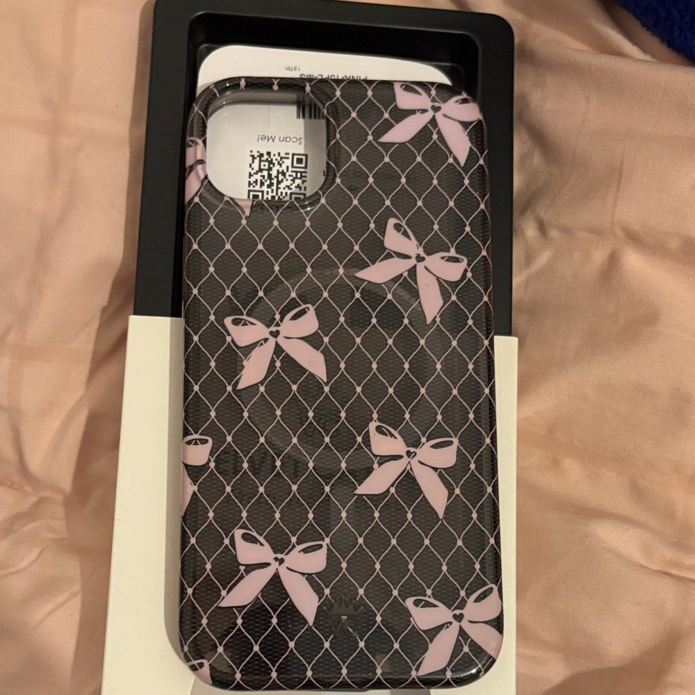 Velvet Caviar Black and Pink Bow Design Phone Case